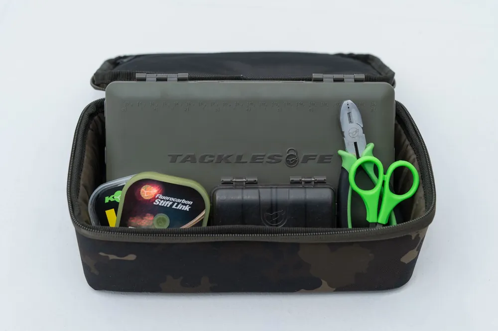 Korda Compac 140 Tackle Pouch Dark Kamo