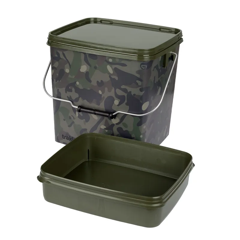 Trakker Camo Square Container inc Tray 13L