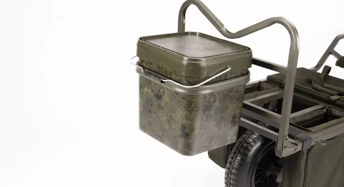 Nash Tackle Barrow Bucket outrigger