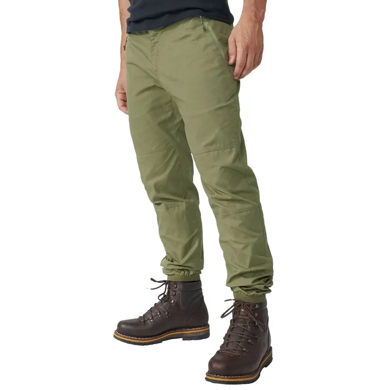Fjällräven Vardag (Short) Wanderhose Green-9