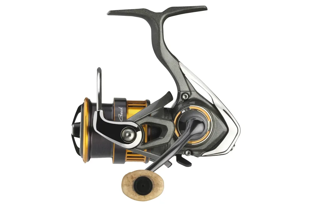DAIWA 22 Silver Creek X LT 2500 S-XH Spinnrolle
