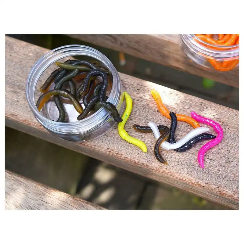 Trout Master Dendrobena-6 cm Black 15 Stück