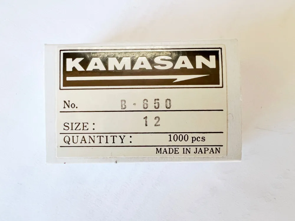 1000 Stk Kamasan B650 B-650 Made in Japan Stipphaken Plättchen-Haken