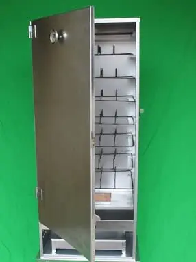 Smoki Räucherschrank Abm.:110x46x28cm für 28 Fische liegend 911
