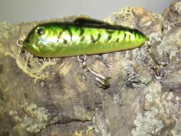 Hart Knocker 75mm 11g Wobbler Oberflächenköder Top Water Stickbait Bait Popper