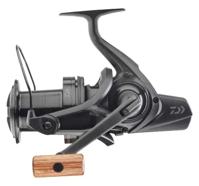 Angelrolle Daiwa 21 Emblem 45 SCW QD SD
