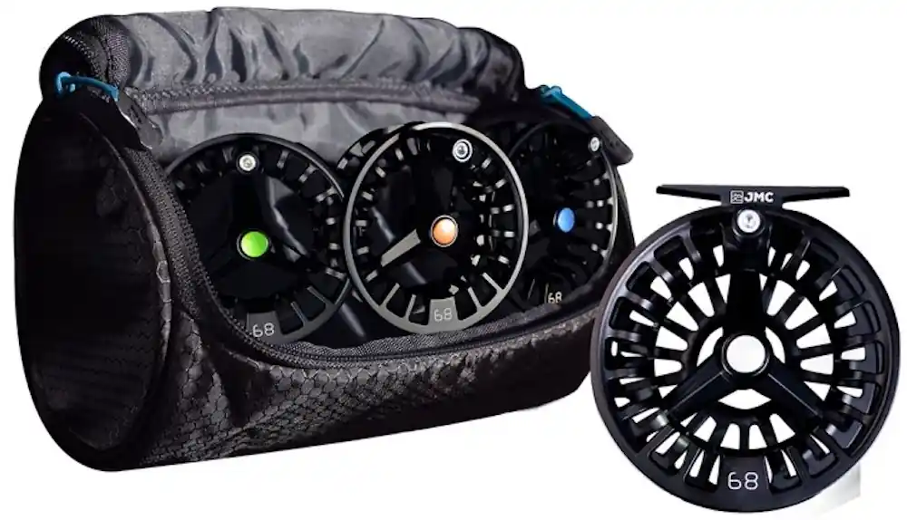 JMC Revolution LT Fliegenrolle black mit 3 Esatzspulen und Rollentasche- #68
