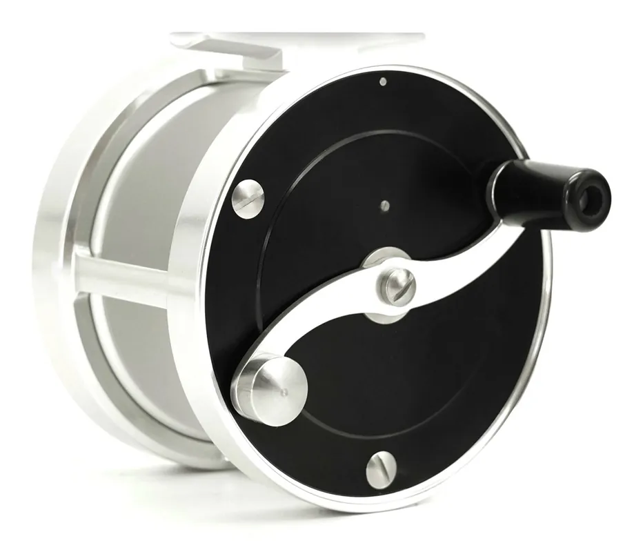 Iwana Retro 1:2 Multiplier Salmon Fliegenrolle Black & Silver- 3 1/2
