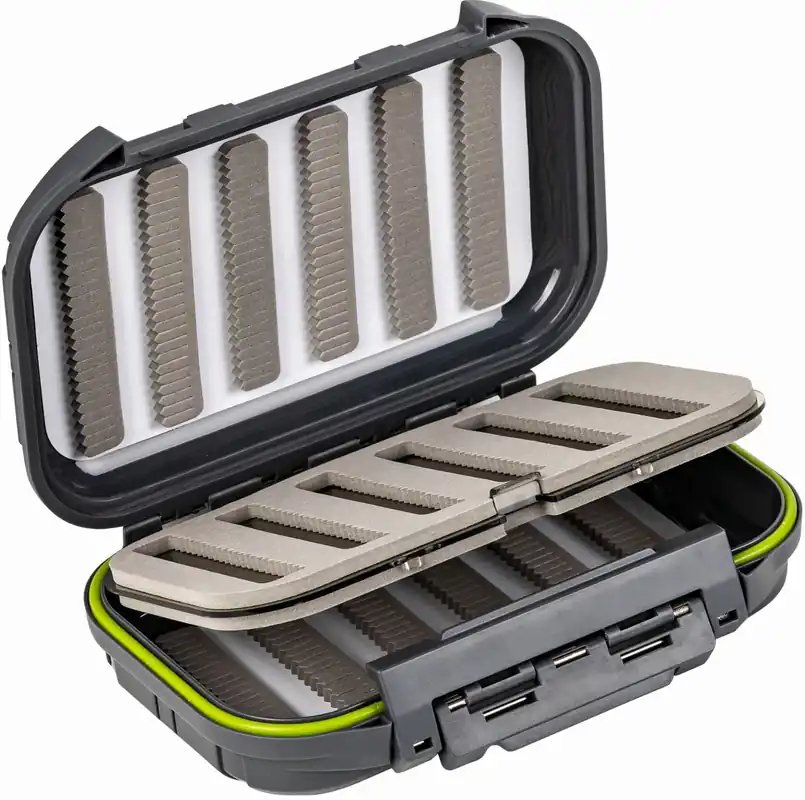 Traper Quadro Side Dryfly Box Waterproof 170 x 110 x 45mm Fliegendose für Trockenfliegen-