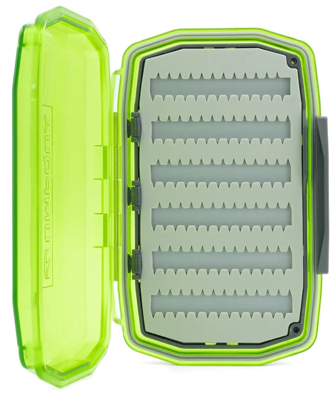 Umpqua UPG Silicone Essential Water Proof Medium Hot Green Fliegenbox-